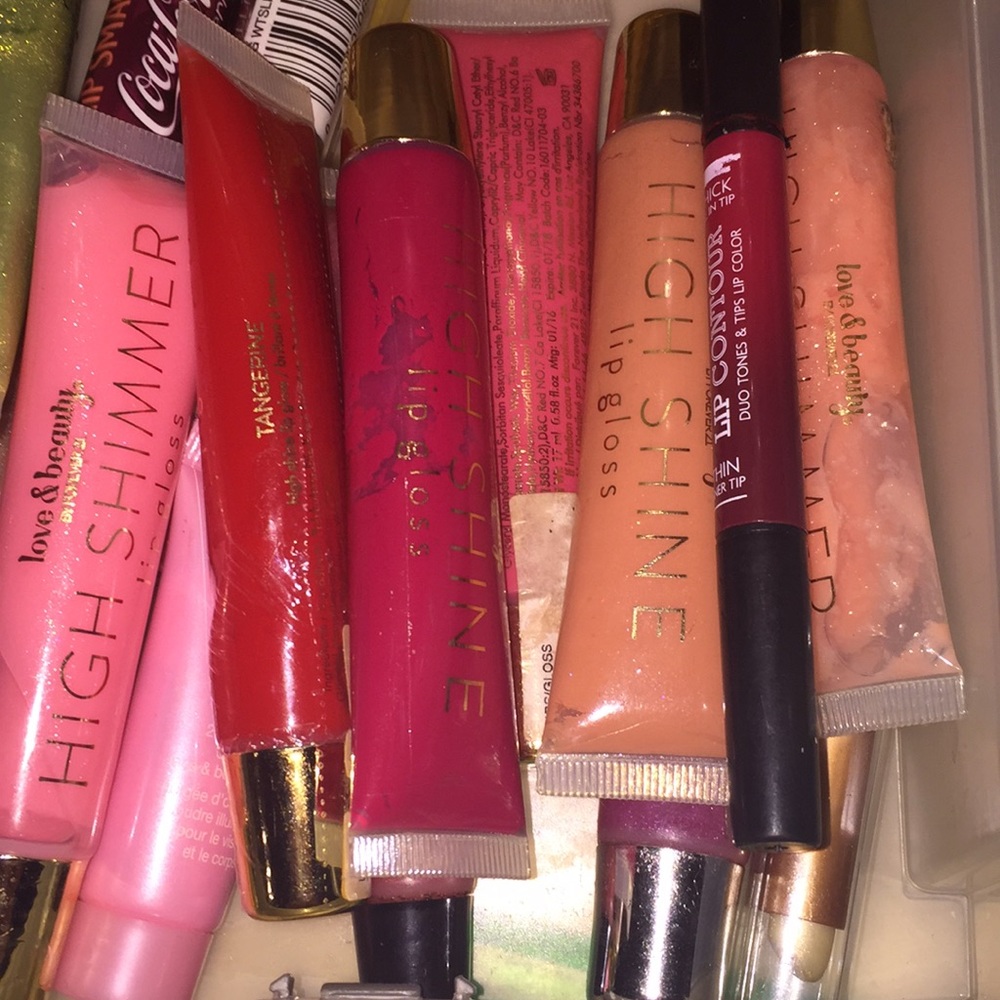 Brand new lipglosses 2.05 cents each
